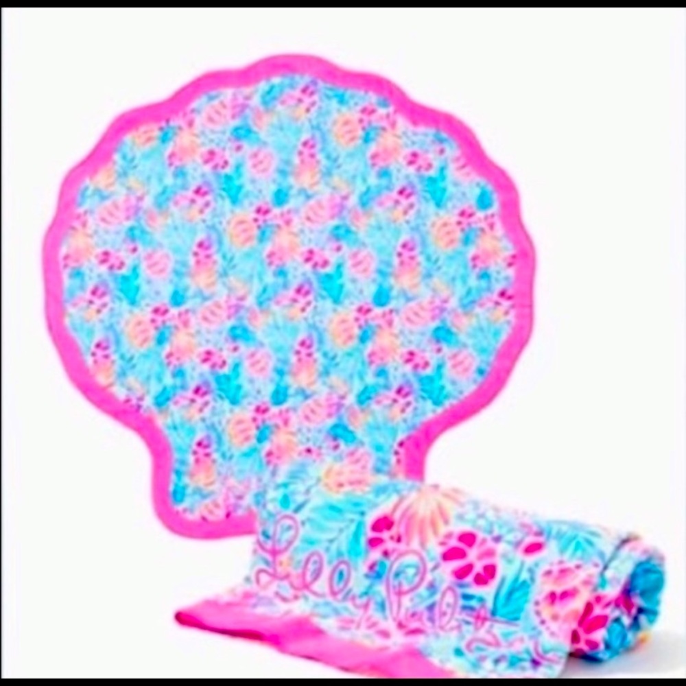 Lilly Pulitzer GWP Beach Critter Towel NWT